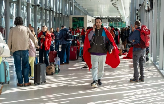 La Cruz Roja atiende a las personas que se han quedado en la Estación de Cuenca Fernando Zóbel duran La Cruz Roja atiende a las personas que se han quedado en la Estación de Cuenca Fernando Zóbel duran