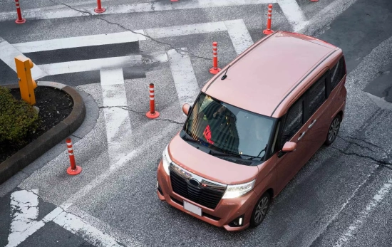 Un coche de siete plazas / FREEPIK