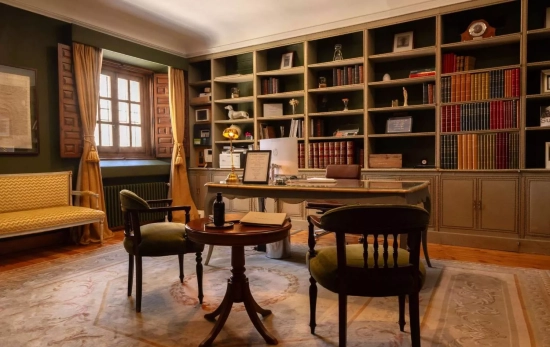 La librería / LA CASA DEL PRESIDENTE La librería / LA CASA DEL PRESIDENTE