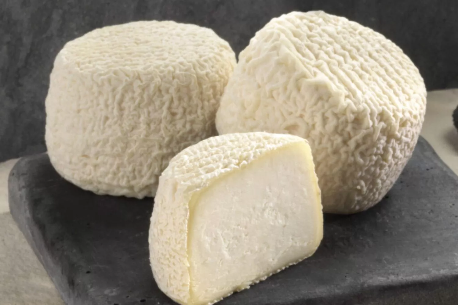 Queso Chavignol semiseco de la marca Dubois Boulay   Dubois Boulay