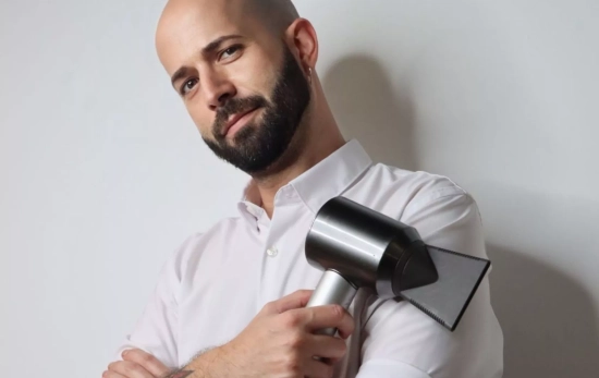 El estilista y peluquero Javier Mateo, cofundador de la prestigiosa firma de salones THE LAB/ CEDIDA El estilista y peluquero Javier Mateo, cofundador de la prestigiosa firma de salones THE LAB/ CEDIDA