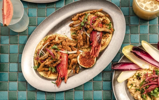Taco de gambas de cristal y carabineros / CEDIDA Taco de gambas de cristal y carabineros / CEDIDA