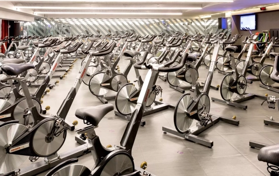 Interior de un gimnasio DiR CLUB DIR Interior de un gimnasio DiR CLUB DIR