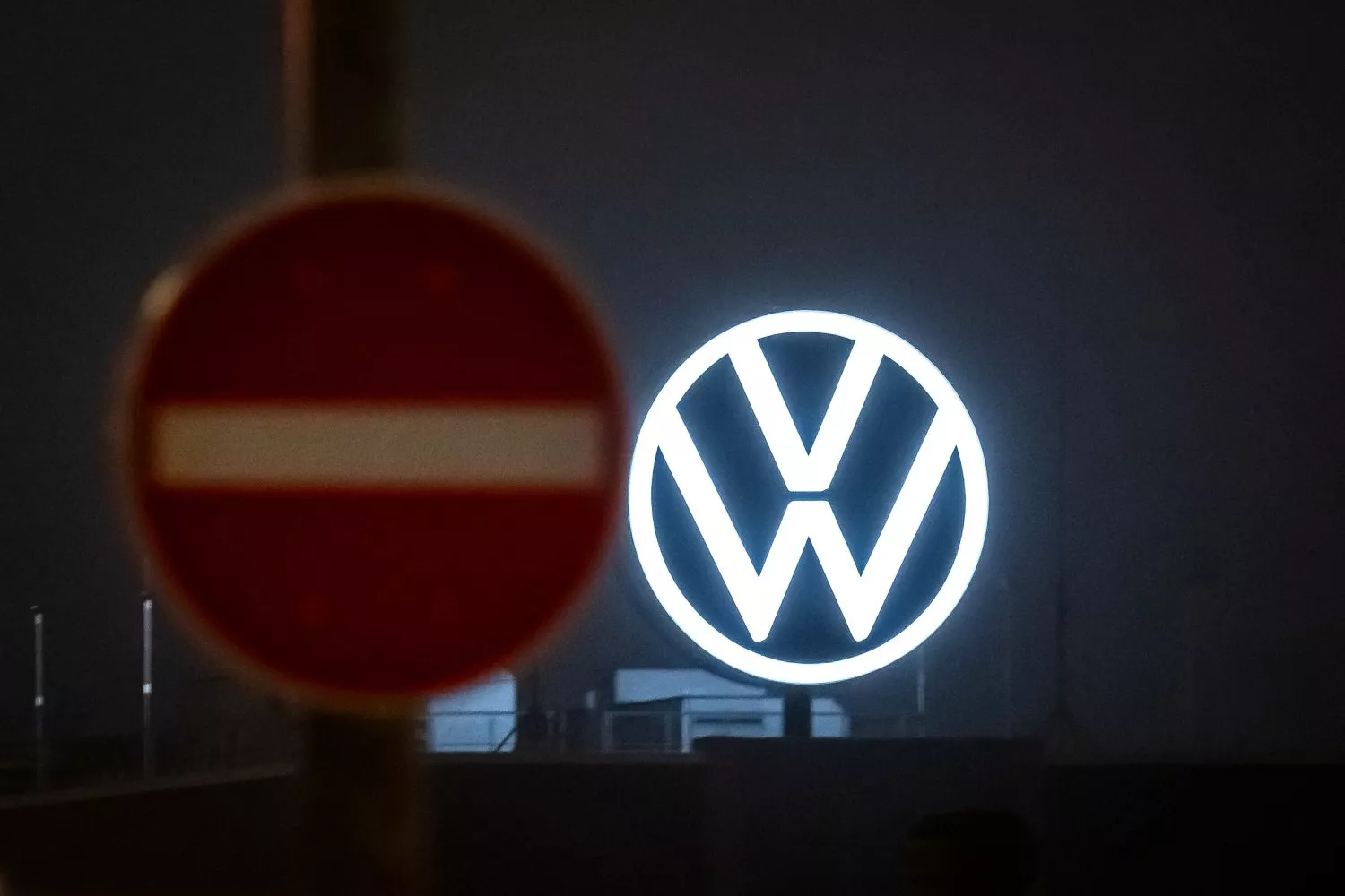 El logotipo de Volkswagen (VW) / Sina Schuldt - EFE