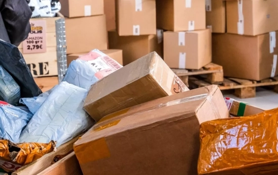 Imagen de varios paquetes perdidos con contenido sorpresa   KING COLIS   EP Imagen de varios paquetes perdidos con contenido sorpresa   KING COLIS   EP