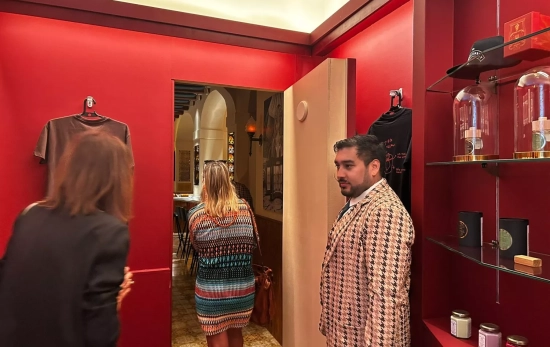 La puerta que lleva del museo al interior de la coctelería ANA CARRASCO La puerta que lleva del museo al interior de la coctelería ANA CARRASCO