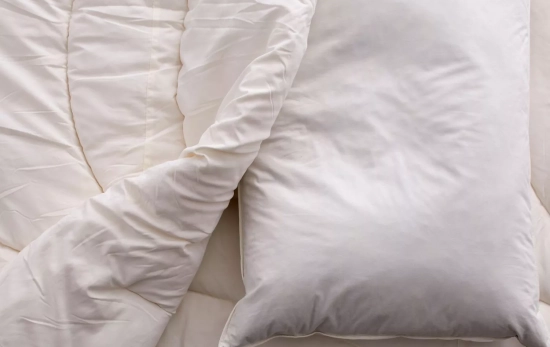 Una sábana antes de ser cambiada/ CANVA Una sábana antes de ser cambiada/ CANVA