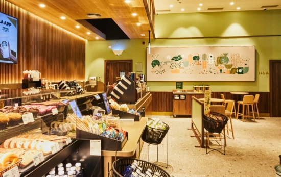 Interior del nuevo Starbucks inaugurado en A Coruña / CEDIDA Interior del nuevo Starbucks inaugurado en A Coruña / CEDIDA