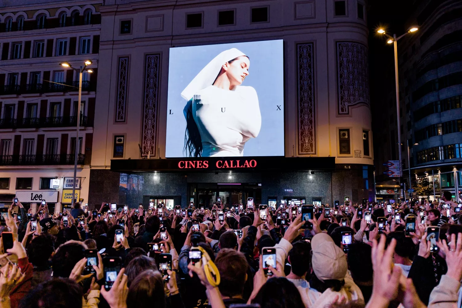 Rosalía resentar el lanzamiento de su nuevo disco, 'Lux'   EP