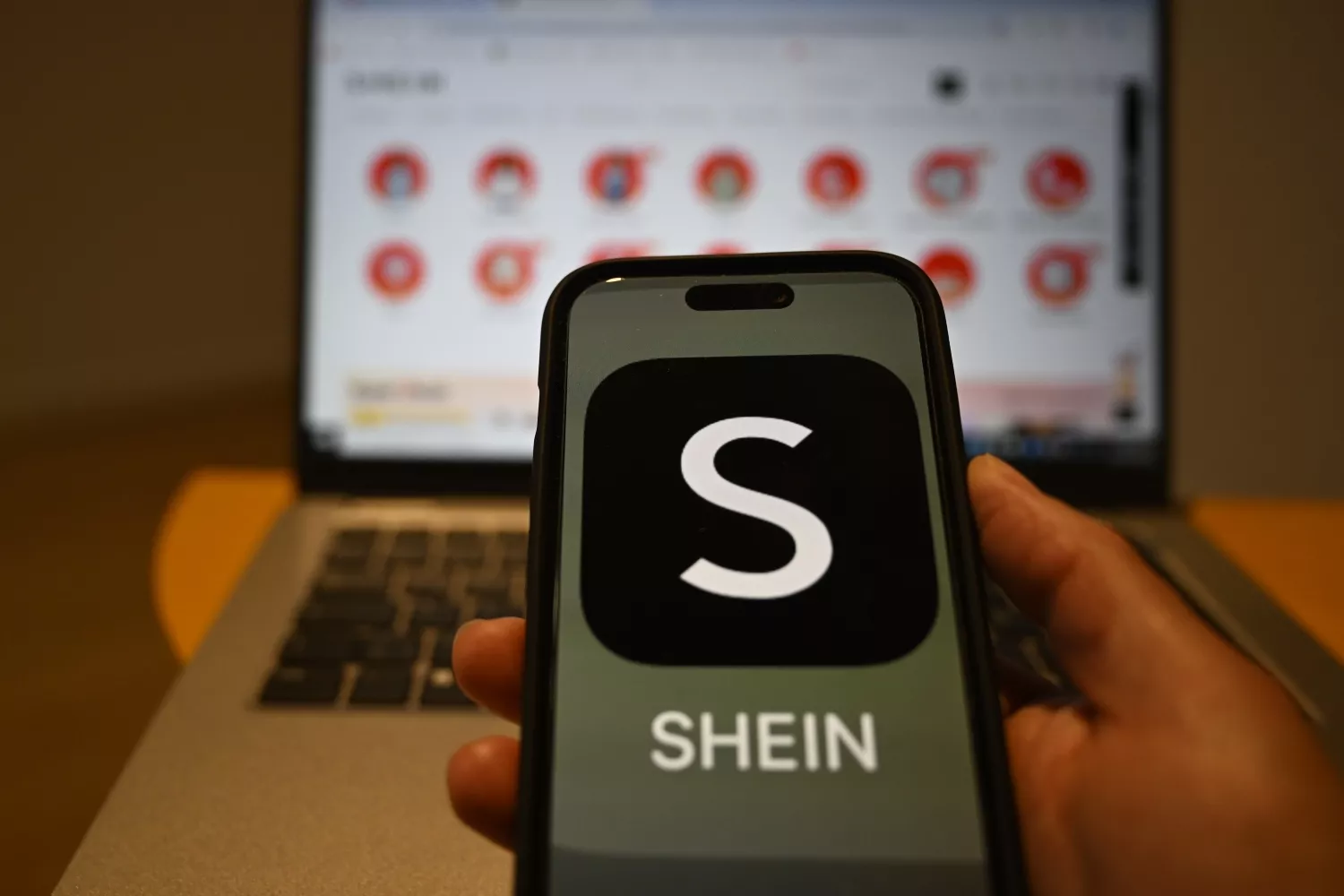 La aplicación de Shein en un móvil / EP