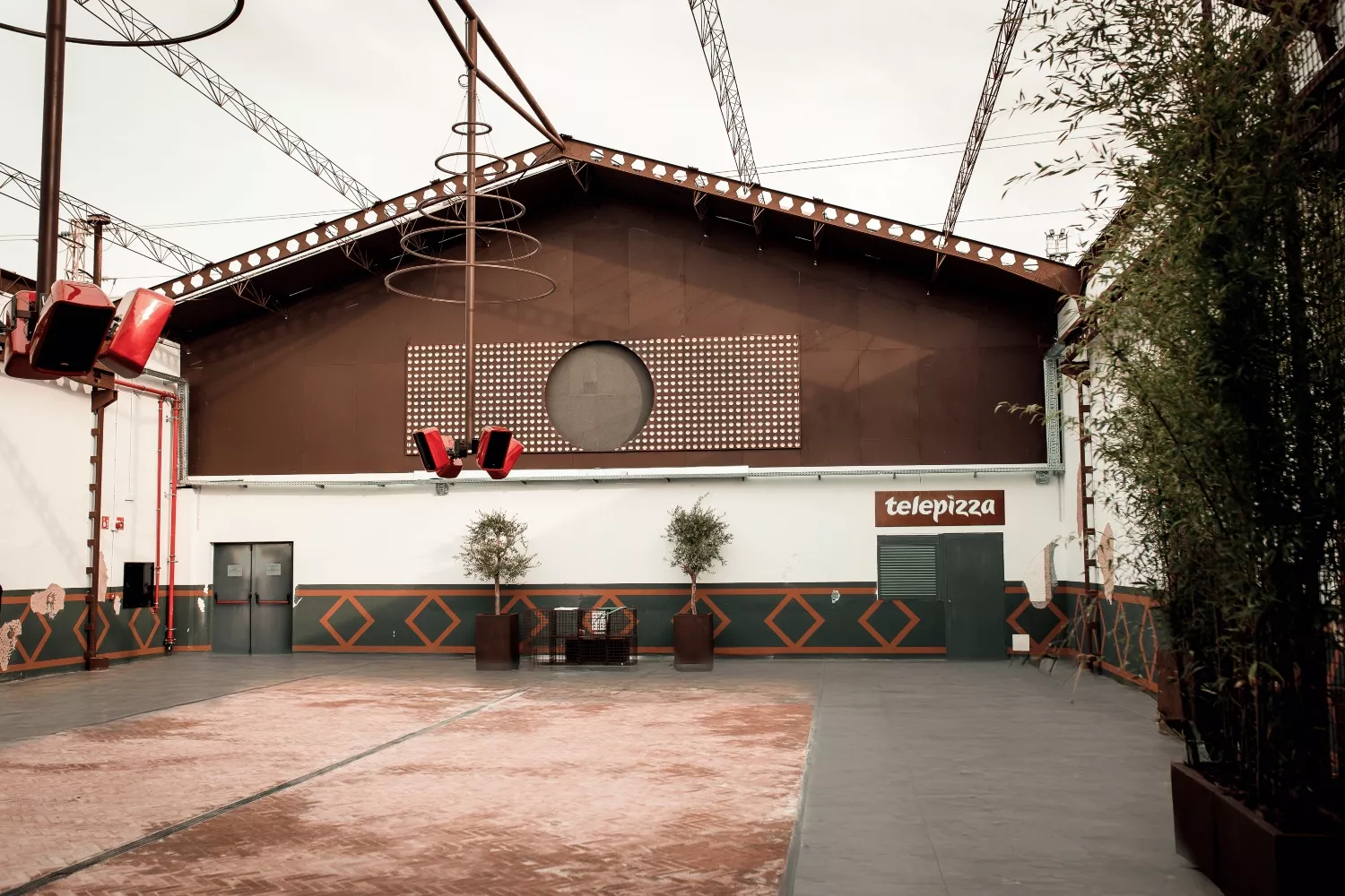 El espacio de Telepizza en esta sala de Sevilla ROLLER GROUP El espacio de Telepizza en esta sala de Sevilla ROLLER GROUP