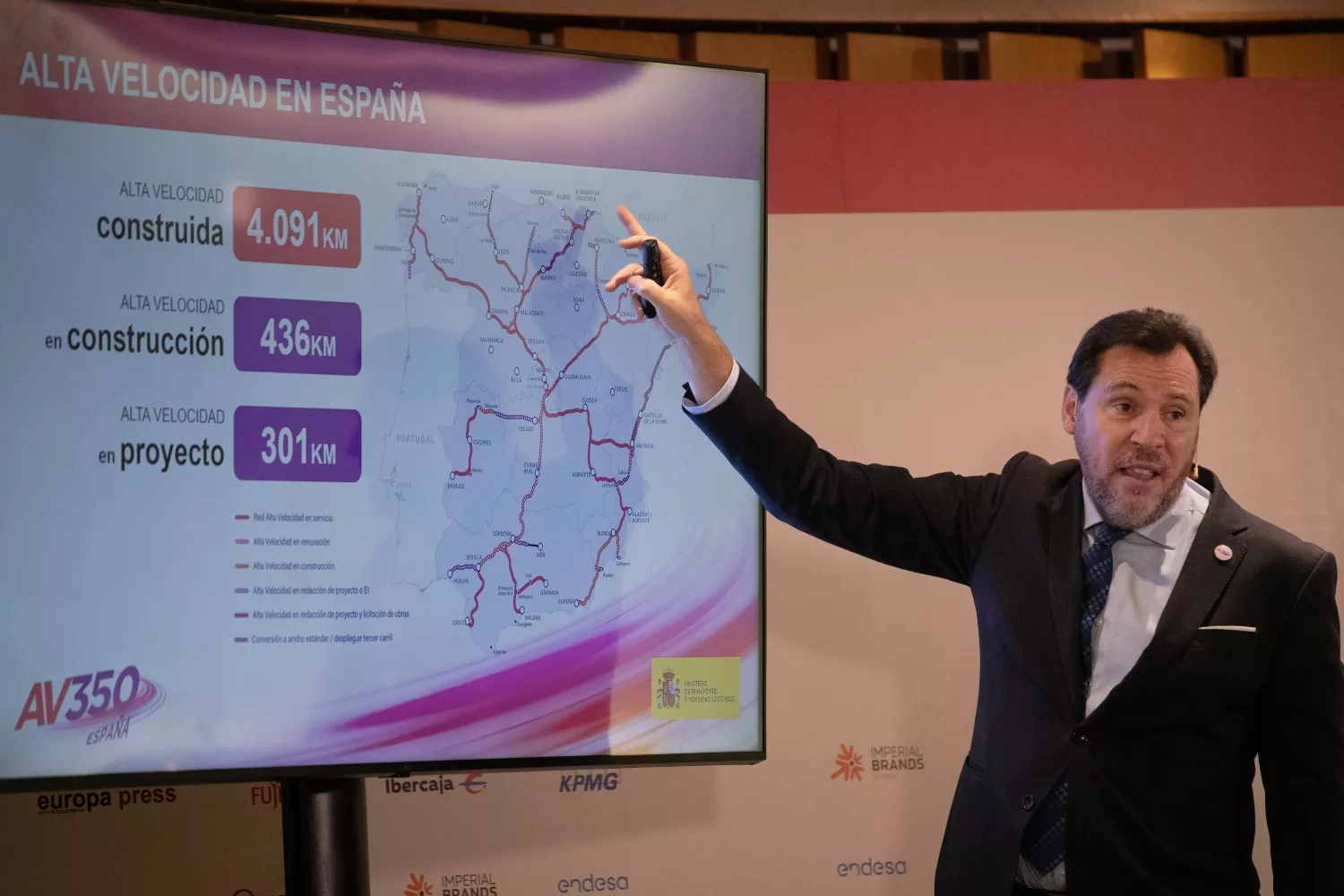 EuropaPress 7105523 ministro transportes movilidad sostenible oscar puente desayuno informativo (1)