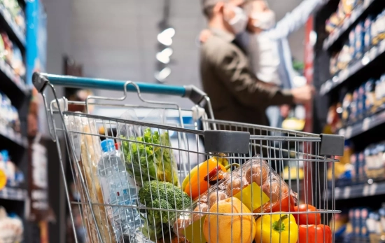 Una cesta de la compra en un supermercado / FREEPIK - Una cesta de la compra en un supermercado / FREEPIK -