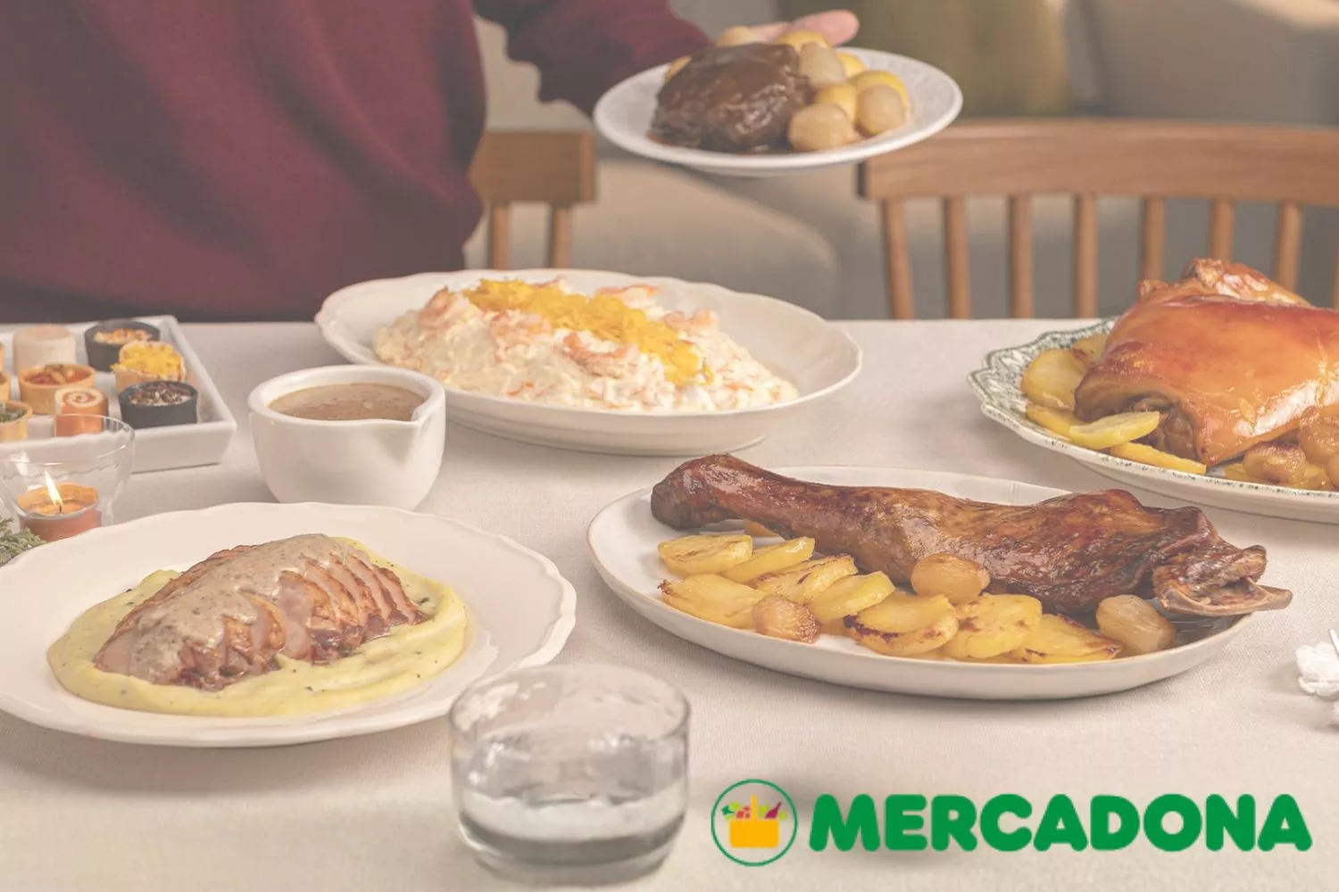 Mercadona ya ha lanzado su sección de platos preparados para no cocinar esta Navidad/ Montaje Consumidor Global