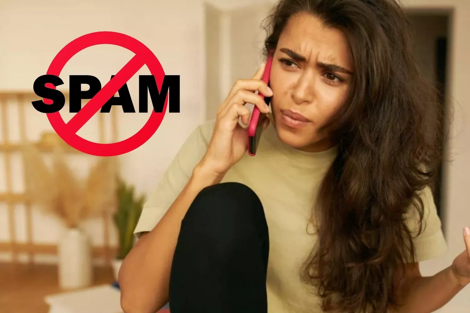 Una mujer que sabe la mejor forma de cortar una llamada spam/ Montaje Consumidor Global