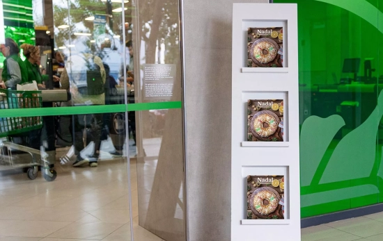 Busca tu revista de Mercadona en la puerta de tu supermercado más cercano/ CEDIDA