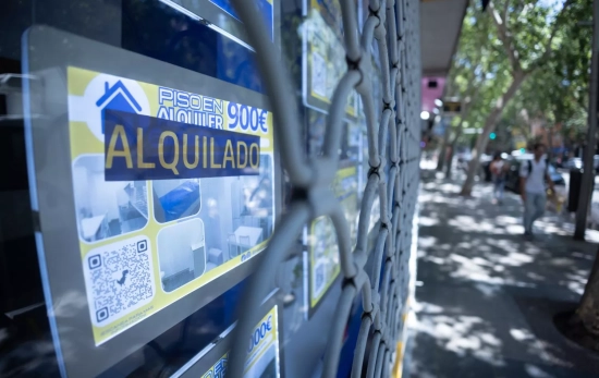 Escaparate de una inmobiliaria / EUROPA PRESS 