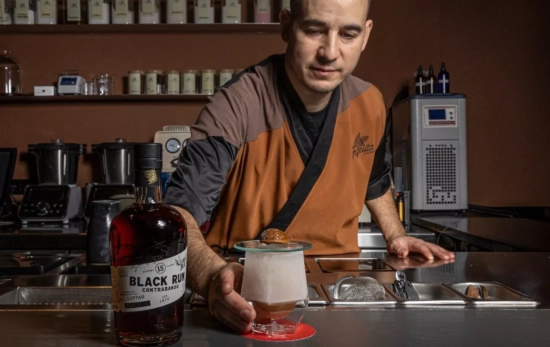 Pacto de Sombra, la propuesta de Angelita / CEDIDA