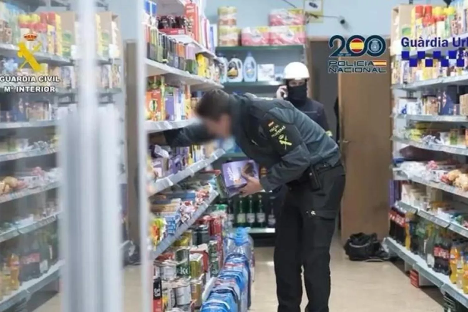 Una de las inspecciones a un establecimiento 24 horas   Policía Nacional