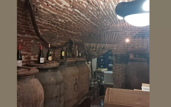 Las tinajas de la parte inferior / CONSUMIDOR GLOBAL Las tinajas de la parte inferior / CONSUMIDOR GLOBAL