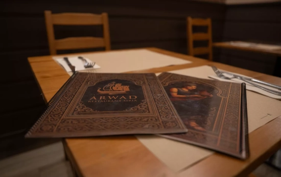 RESTAURANTE NAUAR / ÒSCAR GIL COY 