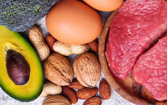 Aguacate, carne y huevos, los alimentos fetiche de Ilia Topuria/ CANVA Aguacate, carne y huevos, los alimentos fetiche de Ilia Topuria/ CANVA