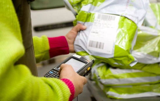 Un repartidor de Zeleris ZELERIS