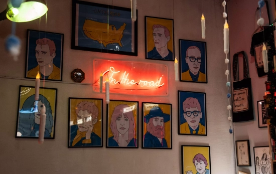 El rótulo de On the Road / GALA ESPÍN