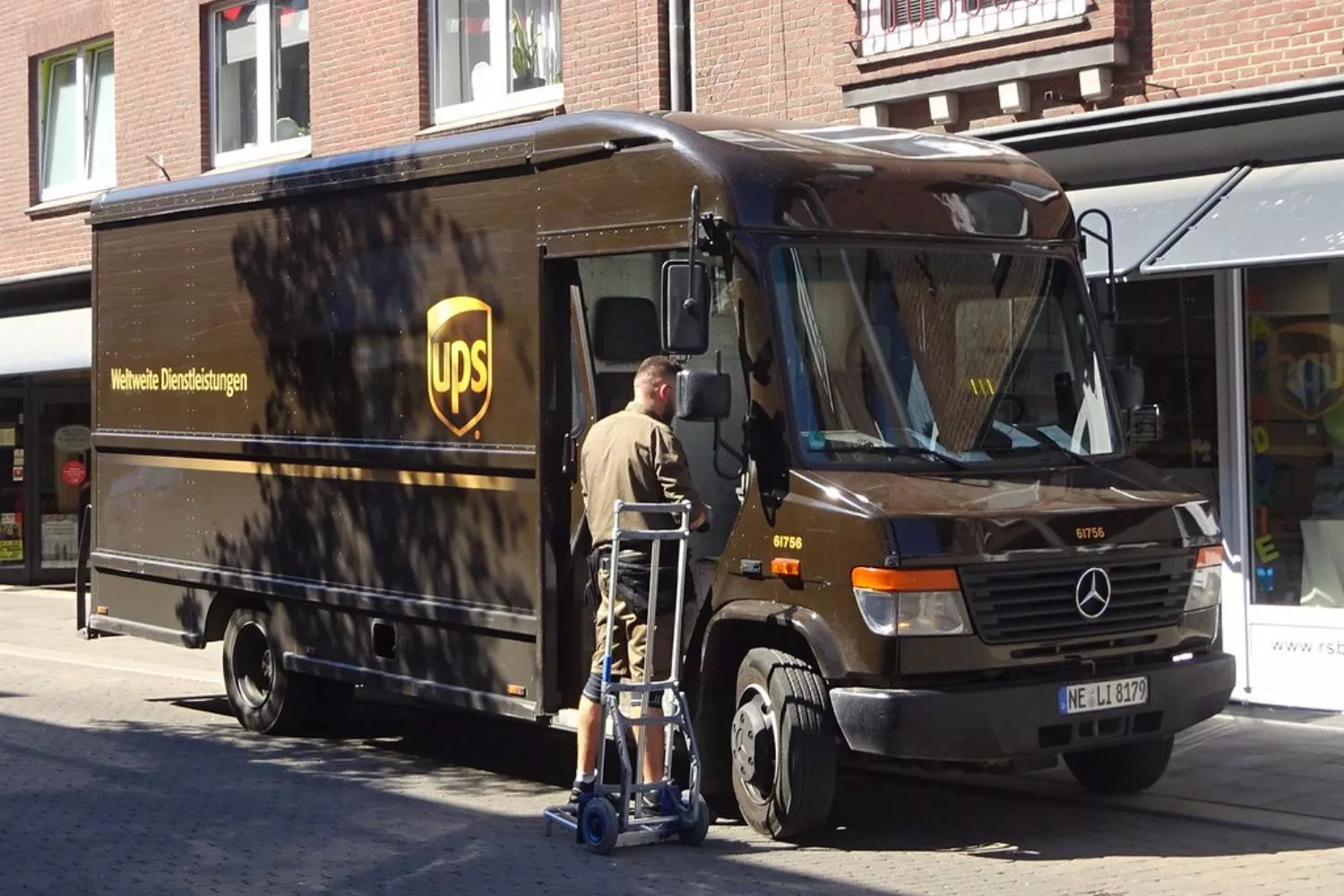 Un repartidor de UPS   FLICKR