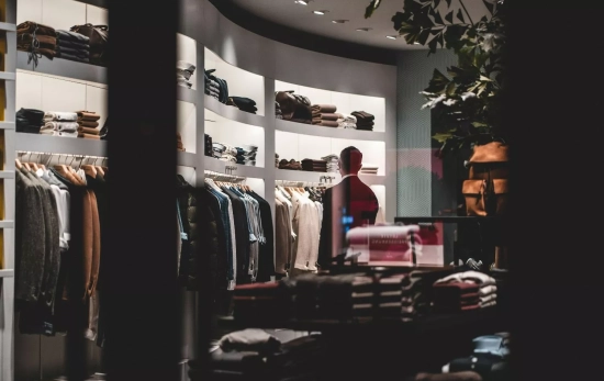 Una tienda de ropa / PEXELS