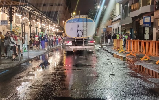 Una Cabalgata de Reyes pasada por agua/ EFE