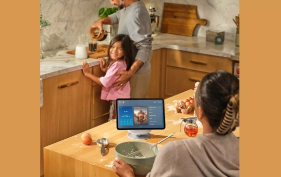 Varias personas en una cocina / CEDIDA