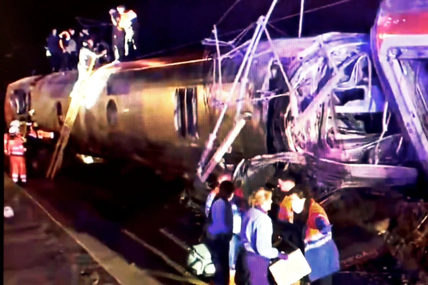 Imagen del descarrilamiento de dos trenes de alta velocidad en Córdoba / EFE  - @eleanorinthesky