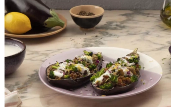 Un plato con berenjena Un plato con berenjena