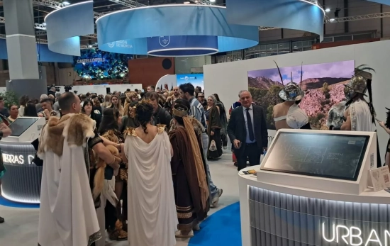 Distintas personas en Fitur / CG Distintas personas en Fitur / CG