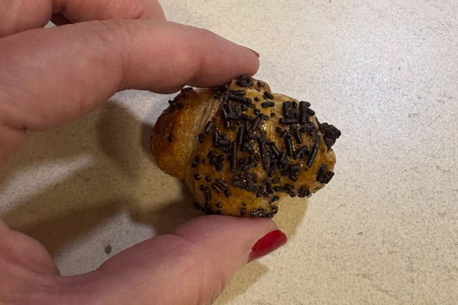 El mini croissant que cuesta más queuna paleta de jamón Joselito Gran Reserva   Helena González (@ca