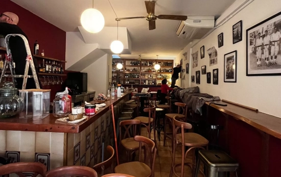 Últimos preparativos para la reapertura del Bar San Jorge de Mahón / CEDIDA