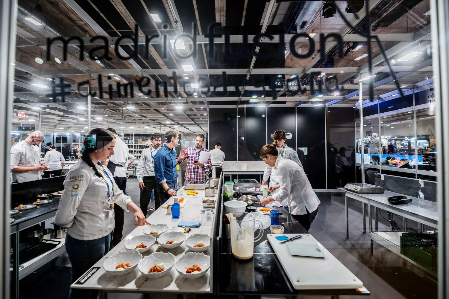 Varios cocineros durante la XXIII edición de ‘Madrid Fusión Alimentos de España’ 2025 / EP