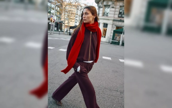 Pantalón  ancho con cintura elástica / ZARA