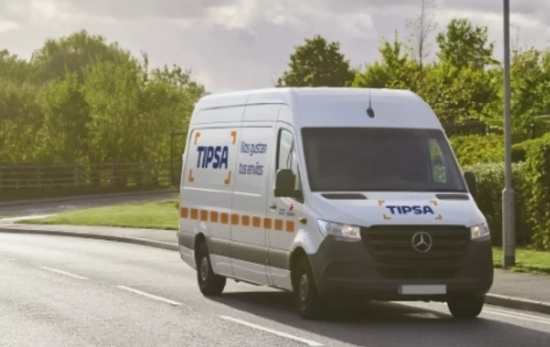 Un vehículo de Tipsa / TIPSA Un vehículo de Tipsa / TIPSA