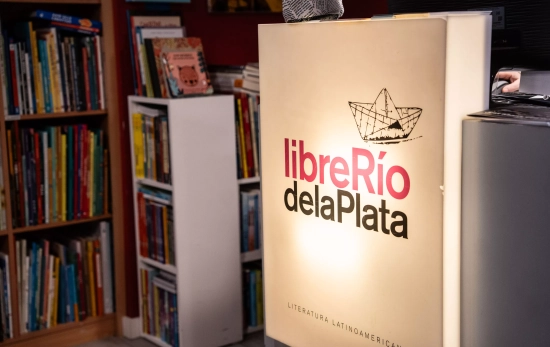 Librerío de la plata / GALA ESPÍN