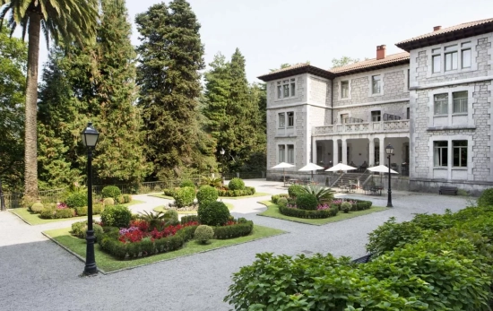 Vista del exterior / PARADORES