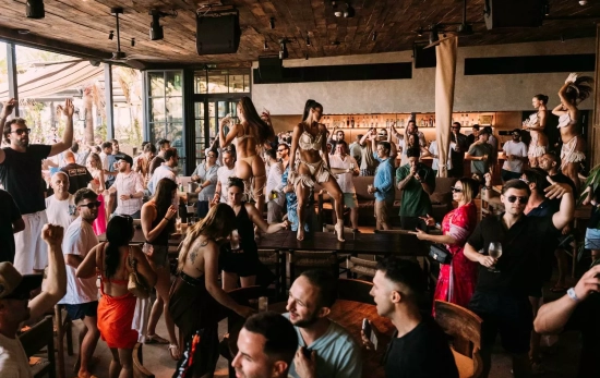 Playa Soleil / GRUPO VIVIR DESCALZO