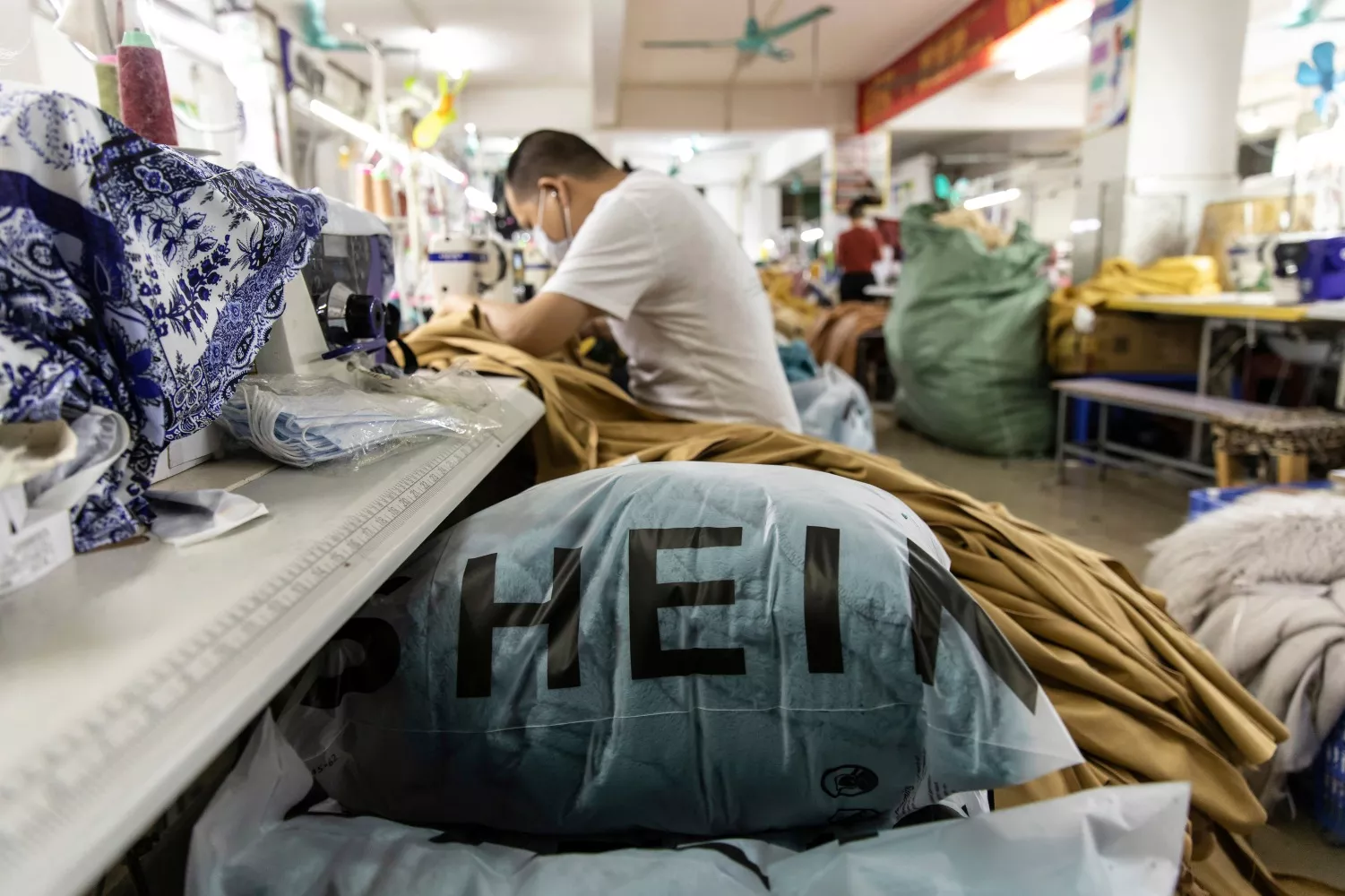 Un proovedor de tejidos de Shein   EFE