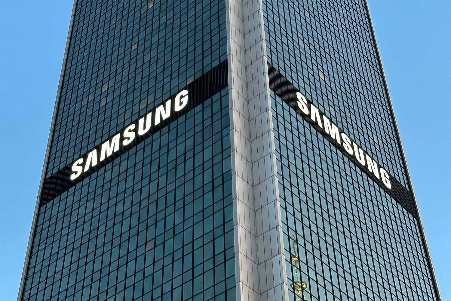 Un edificio de Samsung / UNSPLASH