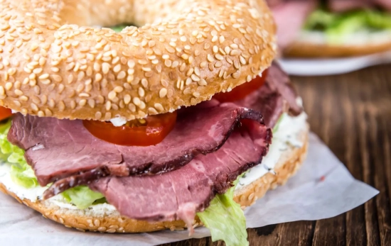 Bagel de roast beef/ CANVA