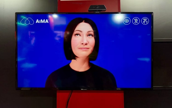 Una pantalla que proyecta a AiMA en el Mobile World Congress / CG