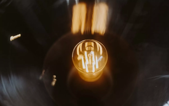 Una bombilla / FREEPIK - rawpixel.com Una bombilla / FREEPIK - rawpixel.com