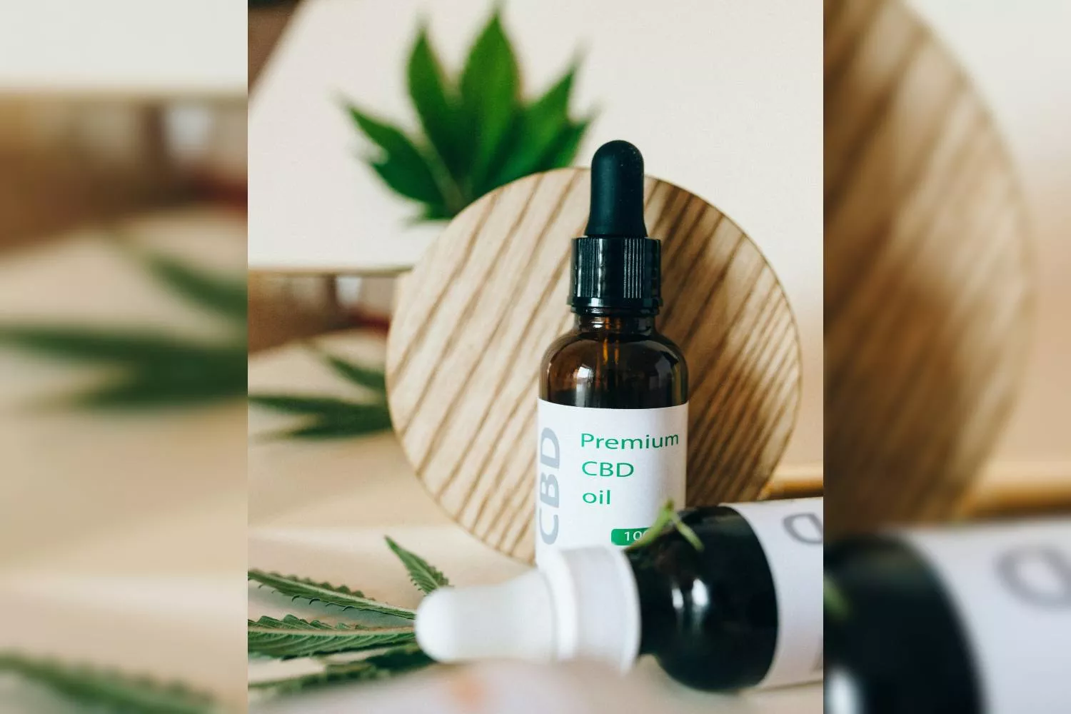 Un aceite cosmético que contiene CBD   PEXELS