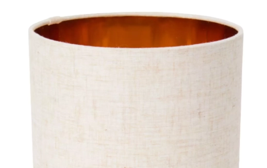 Tulipa hecha de lino y revestida con material dorado reflectante/ ACTION